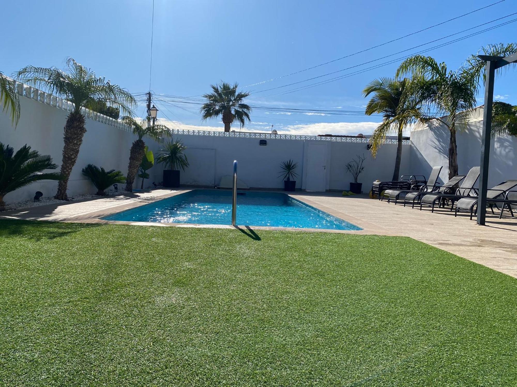 Campoamor Villa & Private Pool, Garden & Roof Terraces Distant Sea Views Orihuela Eksteriør billede